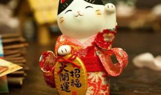招财猫举左手和右手的区别